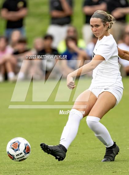 Thumbnail 2 in Clinton vs. Wheatmore (NCHSAA 2A Final) (1 of 2 - the Game) photogallery.