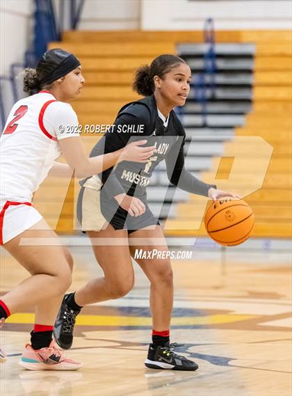Thumbnail 3 in Monterey Trail vs Antelope (Trojan Toss Up) photogallery.
