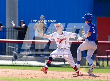 Thumbnail 2 in South Panola vs. Jackson Prep photogallery.