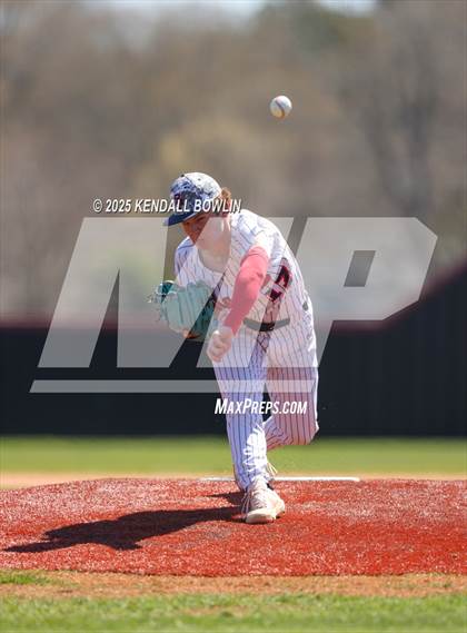 Thumbnail 1 in South Panola vs. Jackson Prep photogallery.