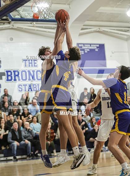 Thumbnail 3 in North Salem vs Bronxville (NYSPHSAA Section 1 Class B First Round) photogallery.