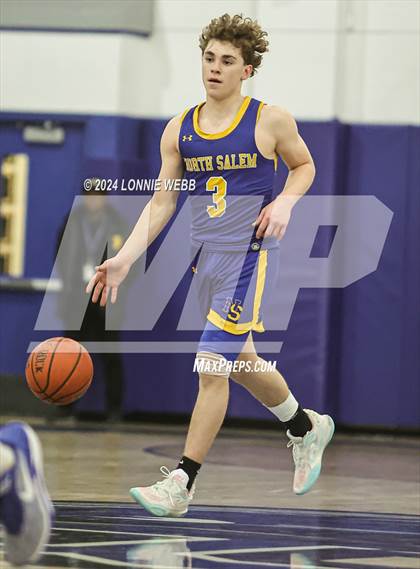 Thumbnail 2 in North Salem vs Bronxville (NYSPHSAA Section 1 Class B First Round) photogallery.