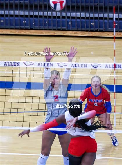 Thumbnail 2 in Pearce vs Mesquite Horn photogallery.