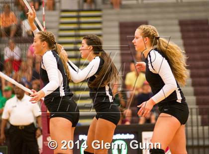 Thumbnail 3 in Carroll @ Plano photogallery.