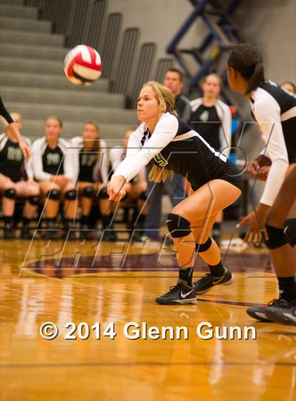 Thumbnail 3 in Carroll @ Plano photogallery.
