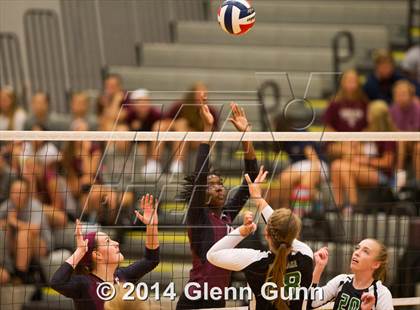 Thumbnail 3 in Carroll @ Plano photogallery.