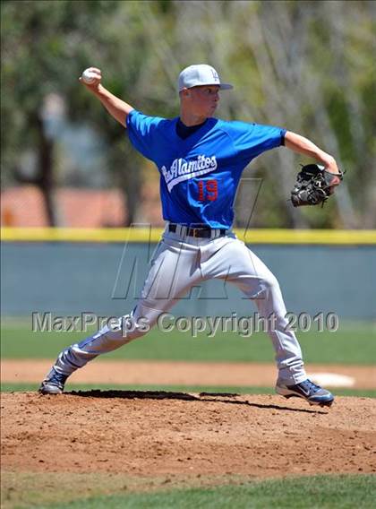 Thumbnail 3 in Torrance vs. Los Alamitos photogallery.
