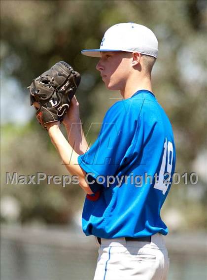 Thumbnail 3 in Torrance vs. Los Alamitos photogallery.