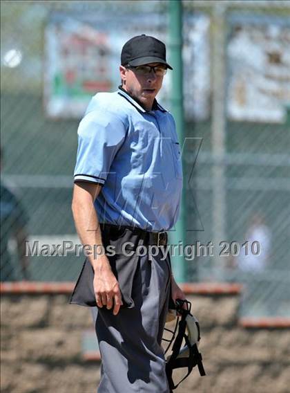 Thumbnail 2 in Torrance vs. Los Alamitos photogallery.