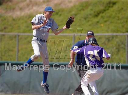 Thumbnail 2 in Willows vs. Durham (CIF NS D3 Final) photogallery.