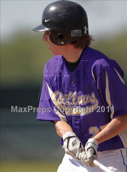 Thumbnail 1 in Willows vs. Durham (CIF NS D3 Final) photogallery.