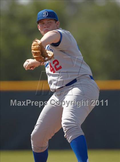 Thumbnail 2 in Willows vs. Durham (CIF NS D3 Final) photogallery.