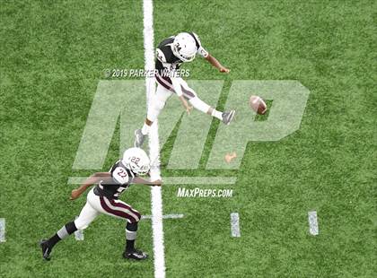 Thumbnail 2 in White Castle @ Oak Grove (LHSAA Class 1A Final)  photogallery.