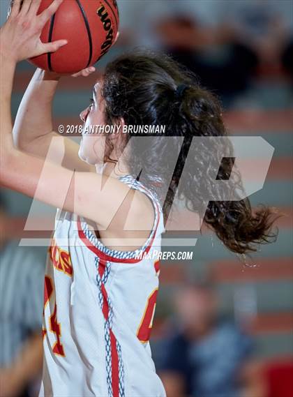 Thumbnail 2 in St. Francis vs. St. Ignatius (Roseville Elite Showcase) photogallery.