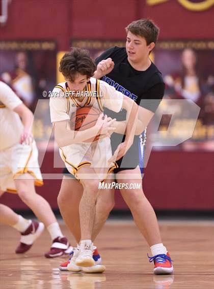 Thumbnail 1 in Revere @ Walsh Jesuit photogallery.