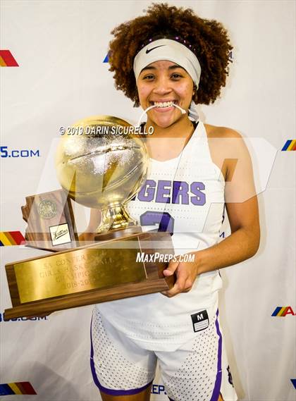 Thumbnail 2 in Gilbert vs. Millennium (AIA 5A Final Awards) photogallery.