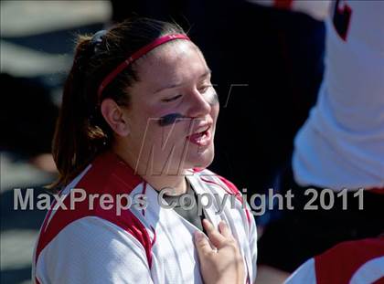 Thumbnail 1 in Pomona Catholic vs. Bellarmine-Jefferson (CIF SS D7 Final) photogallery.