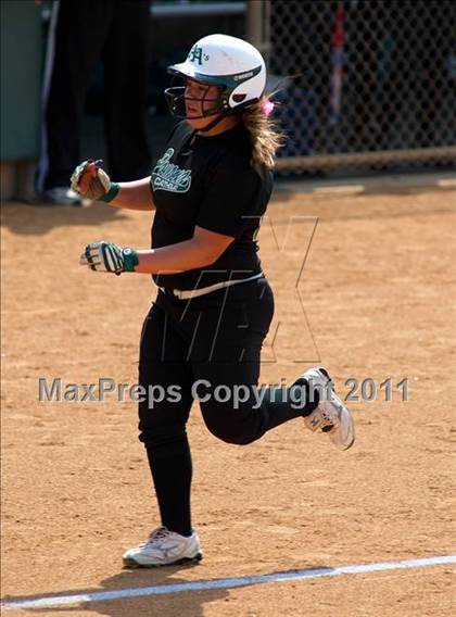 Thumbnail 2 in Pomona Catholic vs. Bellarmine-Jefferson (CIF SS D7 Final) photogallery.
