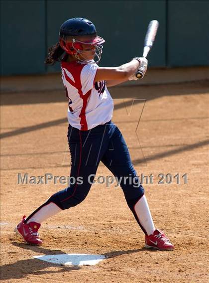 Thumbnail 2 in Pomona Catholic vs. Bellarmine-Jefferson (CIF SS D7 Final) photogallery.
