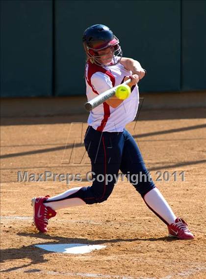 Thumbnail 2 in Pomona Catholic vs. Bellarmine-Jefferson (CIF SS D7 Final) photogallery.
