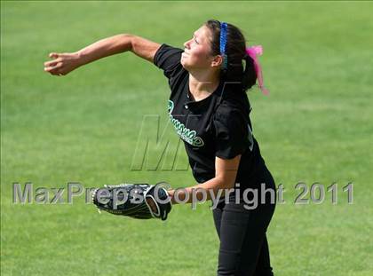 Thumbnail 2 in Pomona Catholic vs. Bellarmine-Jefferson (CIF SS D7 Final) photogallery.