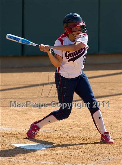 Thumbnail 1 in Pomona Catholic vs. Bellarmine-Jefferson (CIF SS D7 Final) photogallery.