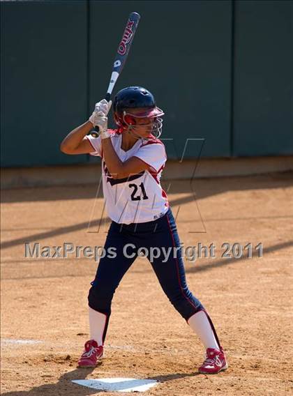 Thumbnail 2 in Pomona Catholic vs. Bellarmine-Jefferson (CIF SS D7 Final) photogallery.