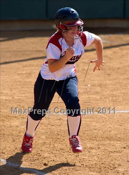 Thumbnail 2 in Pomona Catholic vs. Bellarmine-Jefferson (CIF SS D7 Final) photogallery.
