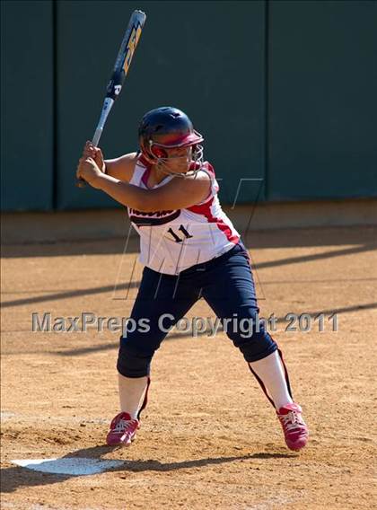 Thumbnail 3 in Pomona Catholic vs. Bellarmine-Jefferson (CIF SS D7 Final) photogallery.