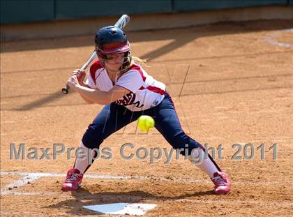 Thumbnail 2 in Pomona Catholic vs. Bellarmine-Jefferson (CIF SS D7 Final) photogallery.