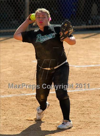 Thumbnail 1 in Pomona Catholic vs. Bellarmine-Jefferson (CIF SS D7 Final) photogallery.