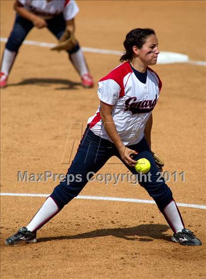 Thumbnail 1 in Pomona Catholic vs. Bellarmine-Jefferson (CIF SS D7 Final) photogallery.