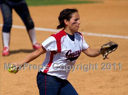 Thumbnail 1 in Pomona Catholic vs. Bellarmine-Jefferson (CIF SS D7 Final) photogallery.