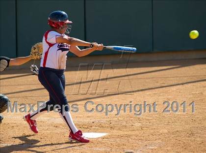 Thumbnail 2 in Pomona Catholic vs. Bellarmine-Jefferson (CIF SS D7 Final) photogallery.