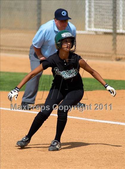 Thumbnail 2 in Pomona Catholic vs. Bellarmine-Jefferson (CIF SS D7 Final) photogallery.