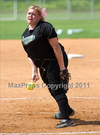 Thumbnail 1 in Pomona Catholic vs. Bellarmine-Jefferson (CIF SS D7 Final) photogallery.