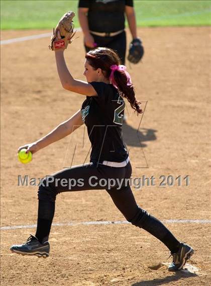 Thumbnail 1 in Pomona Catholic vs. Bellarmine-Jefferson (CIF SS D7 Final) photogallery.