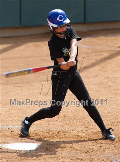 Thumbnail 3 in Pomona Catholic vs. Bellarmine-Jefferson (CIF SS D7 Final) photogallery.
