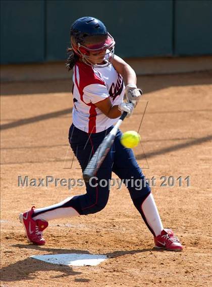 Thumbnail 3 in Pomona Catholic vs. Bellarmine-Jefferson (CIF SS D7 Final) photogallery.