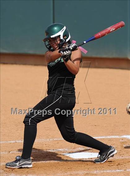 Thumbnail 3 in Pomona Catholic vs. Bellarmine-Jefferson (CIF SS D7 Final) photogallery.