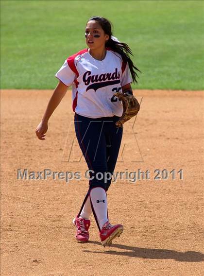 Thumbnail 1 in Pomona Catholic vs. Bellarmine-Jefferson (CIF SS D7 Final) photogallery.