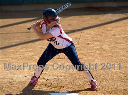 Thumbnail 1 in Pomona Catholic vs. Bellarmine-Jefferson (CIF SS D7 Final) photogallery.