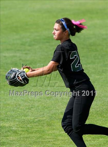 Thumbnail 1 in Pomona Catholic vs. Bellarmine-Jefferson (CIF SS D7 Final) photogallery.