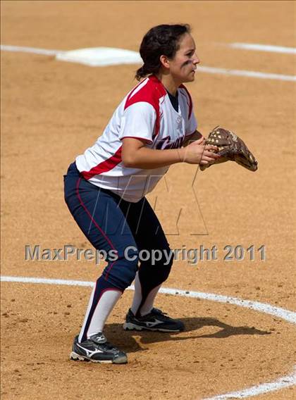 Thumbnail 2 in Pomona Catholic vs. Bellarmine-Jefferson (CIF SS D7 Final) photogallery.