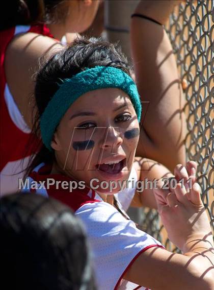 Thumbnail 3 in Pomona Catholic vs. Bellarmine-Jefferson (CIF SS D7 Final) photogallery.