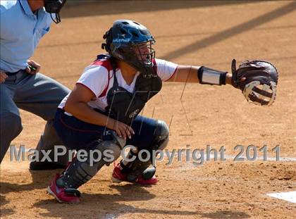 Thumbnail 3 in Pomona Catholic vs. Bellarmine-Jefferson (CIF SS D7 Final) photogallery.