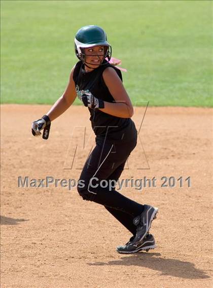 Thumbnail 1 in Pomona Catholic vs. Bellarmine-Jefferson (CIF SS D7 Final) photogallery.