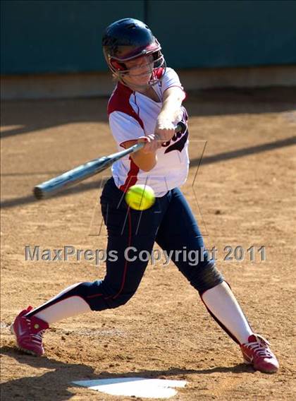 Thumbnail 2 in Pomona Catholic vs. Bellarmine-Jefferson (CIF SS D7 Final) photogallery.