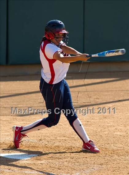 Thumbnail 2 in Pomona Catholic vs. Bellarmine-Jefferson (CIF SS D7 Final) photogallery.