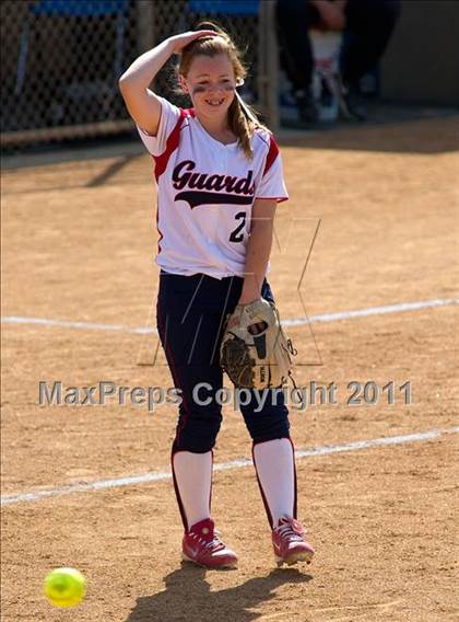 Thumbnail 3 in Pomona Catholic vs. Bellarmine-Jefferson (CIF SS D7 Final) photogallery.
